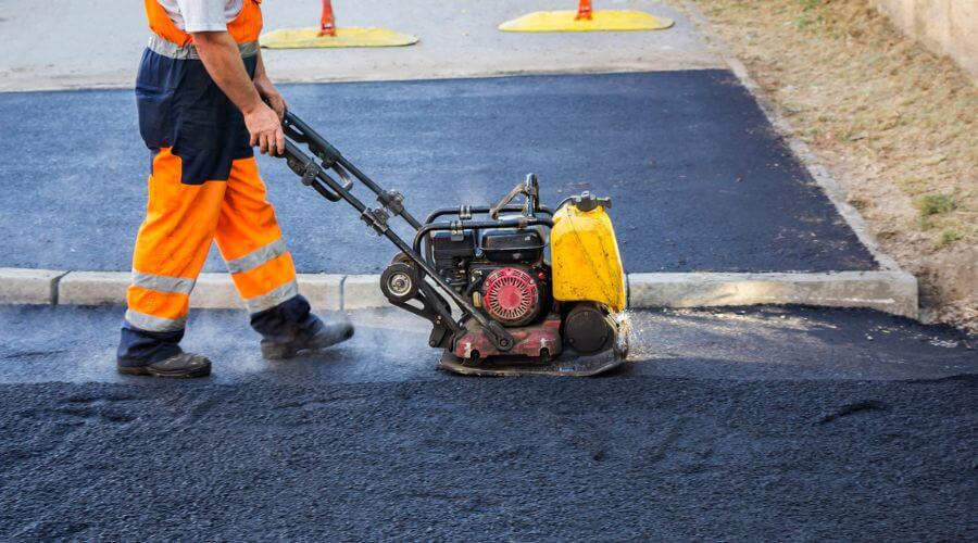Professional gutter cleaning in Del Norte, CO